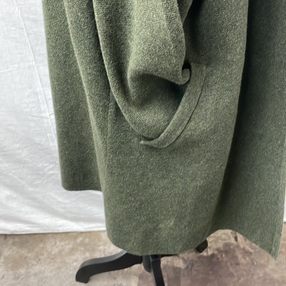 J Crew long cardigan wrap sweater in olive green, 100% cotton, size large - Picture 4 of 7